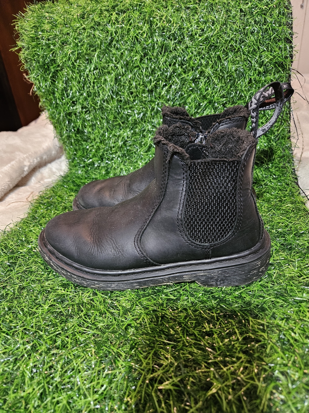 Dr. Martens Kids Black Leather Chelsea Boots size 13